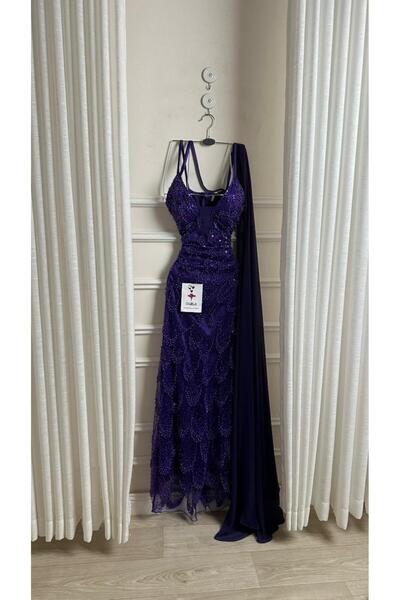 Onila فستان نيلي بشال طويل مطرز فاخر