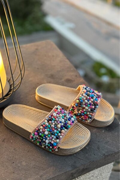 Pienn Kadın Renkli Boncuklu Altın Yazlık Terlik