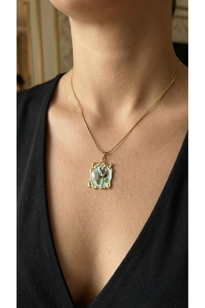 GLOSSY JEWELERY Gold-Blue Enamel Flower Embroidered Pearl Detailed Necklace