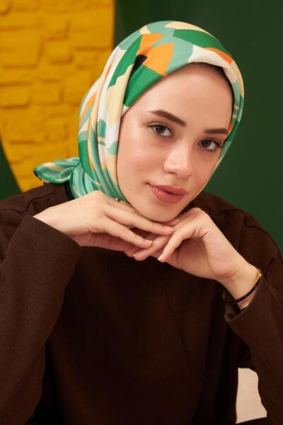 İpekhan موديل وشاح دافني بينيتون قطن فيسكوز أخضر