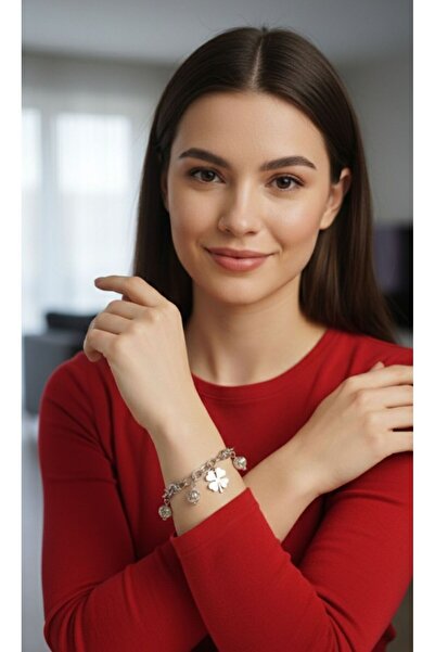 AKSESUARIM Women's Clover and Ball Detailed Dangling Steel Bracelet