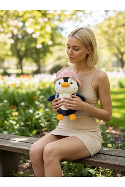 tmtoysandmore Penguen Luck Pembe Şapkalı 22 Cm Peluş Oyuncak Uyku Ve Oyun Ark...