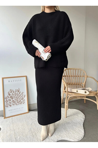 meday Clothing Black Corded Fabric Knitwear Sweater and Long Pencil Skirt Set |   Oversized High-Necked Winter Knitted Double Suit
