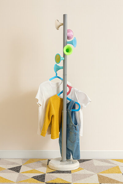 SADANHOME A modern and durable floor-standing clothes rack for easy organizat...