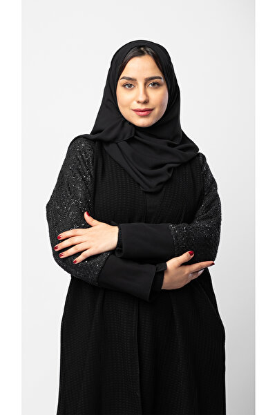 outline Winter abaya with Chanel sleeves, elegant design in black