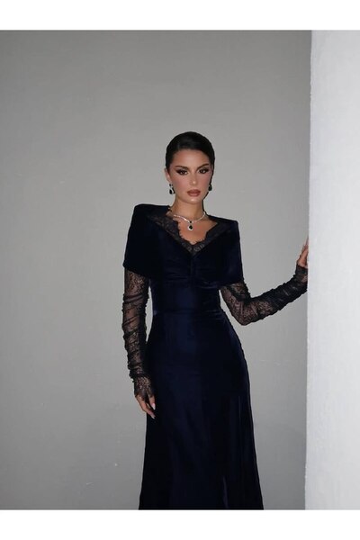 Rahibhdresses Elegant dark navy velvet evening dress with lace sleeves