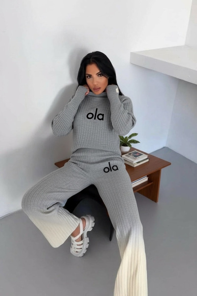 NEWCO Women's Finger-Looped Ola Embroidered 2-Piece Knitwear Set