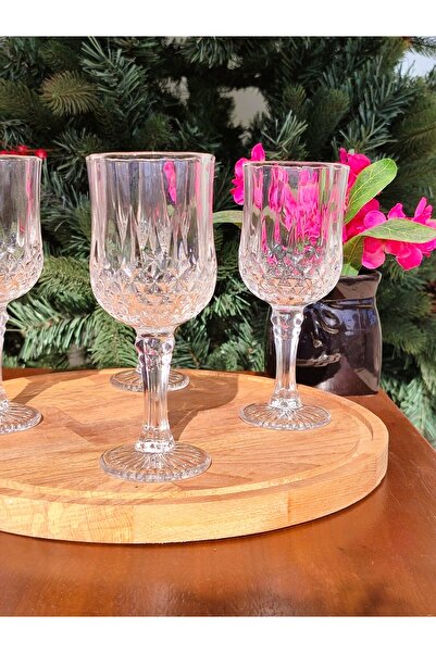 Madame Coco Audrey Set of 4 Medium Size Wine Glasses - 140 ml