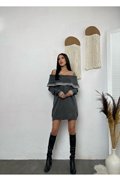 Cistern İstanbul Women's Madonna Collar Knitwear Sweater