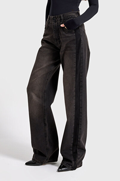 it's basic Women's Smoked Color 2W5-62 Loose Fit Side Suede Detailed Special Design Denim Jean