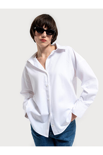 Loft LF2036553 Beyaz Kadın Regular Fit Normal Yaka Önü Düğmeli Normal Kesim %100 Pamuk Uzun Kol Göml