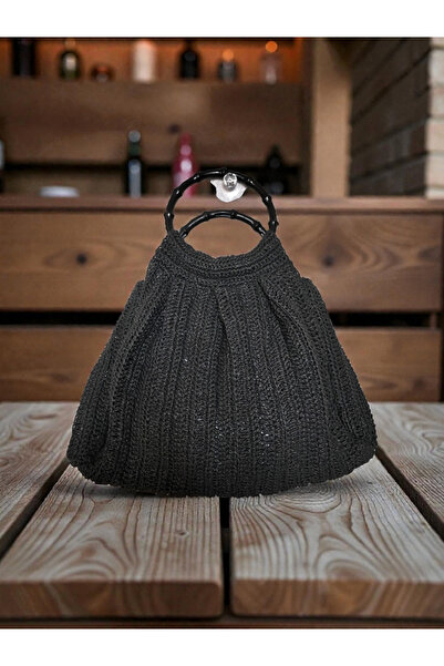 The Fabrics Studio حقيبة يد محبوكة يدويًا من خيط الورق الأسود