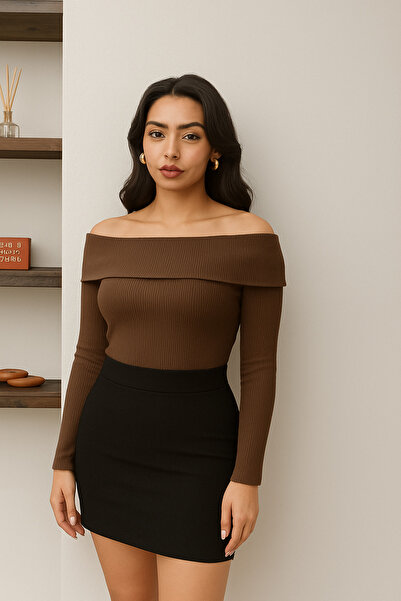 RAMİOR COLLECTION Γυναικεία πλεκτή μπλούζα σε ανοιχτό καφέ χρώμα – Ελαστικό ύφασμα, μακρυμάνικο, κομψό σχήμα