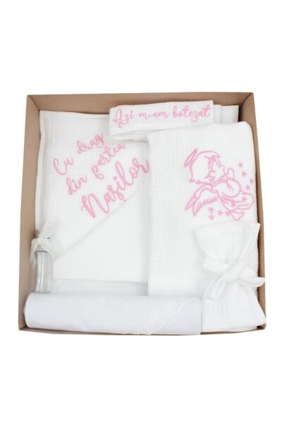 PRICHINDEL Set botez din muselină, alb, 7 piese, brodat cu îngeraș roz
