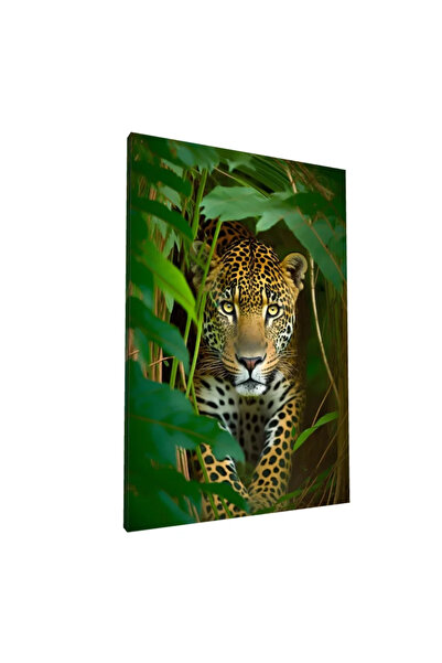 PozaTablou Pictură pe pânză: Junglă felină în verde intens - 70x100 cm