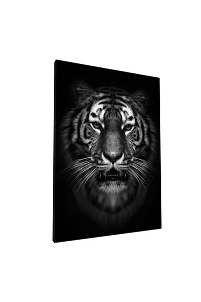 PozaTablou Pictură pe pânză: Portret de tigru monocrom în prim-plan 50x70 cm