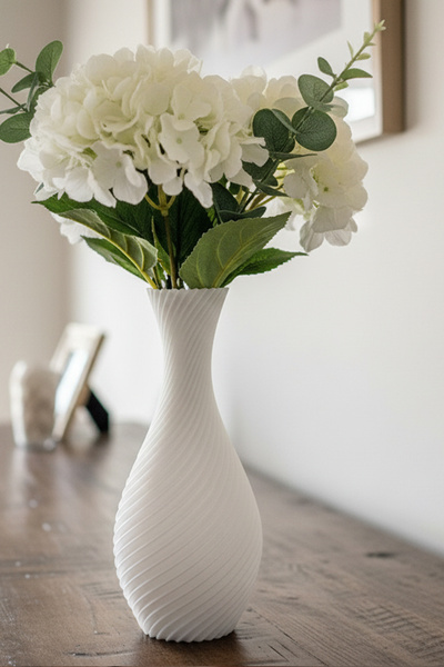 MEK Elegant Curved Design Decorative Vase White (20X11Cm)