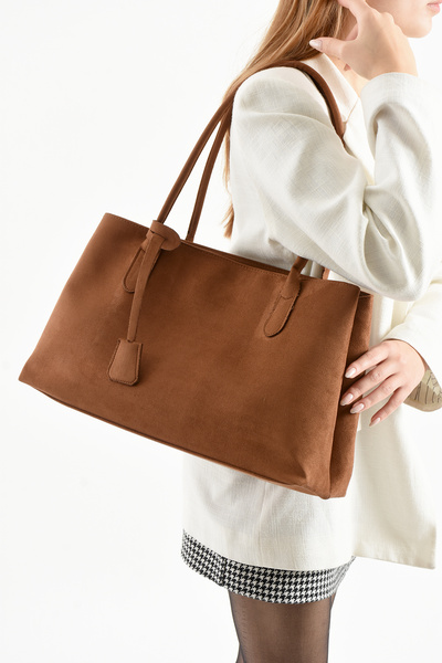 Berlin bags Geantă de umăr pentru femei din piele intoarsa cu detaliu de comp...