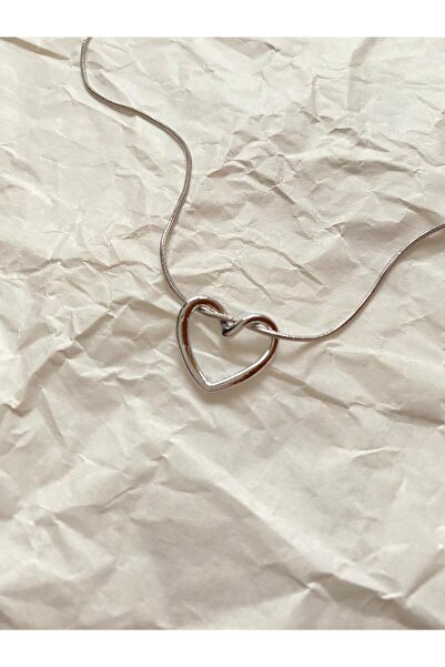 İlraysa Kadın Gümüş Renk Çelik Açık Kalp Kolye – Modern Minimal Tasarım | Kar...