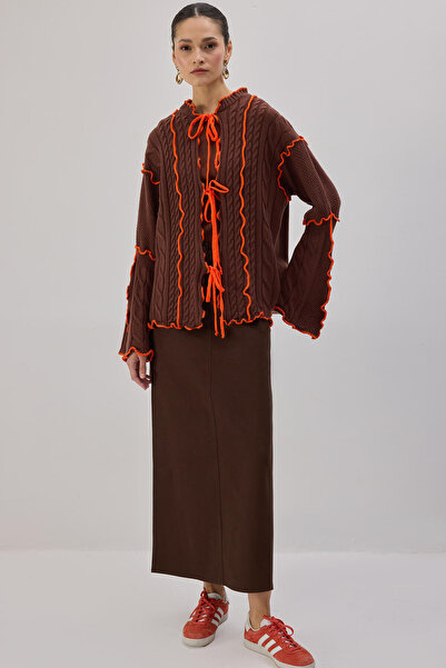 Touché Privé Tricot Cardigan with Contrast Trim