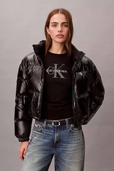 Calvin Klein Kadın High-Shine Crop Puffer Tam Kalıp Parlak Şişme Mont - Siyah