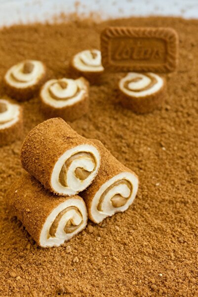 Hüsrevzade Lotus Creamy Sultan Sarma Turkish Delight 1000 Grams