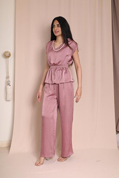 AMAZ طقم ساتان ببلوزة بيبلوم وبنطلون واسع - إطلالة راقية ومريحة