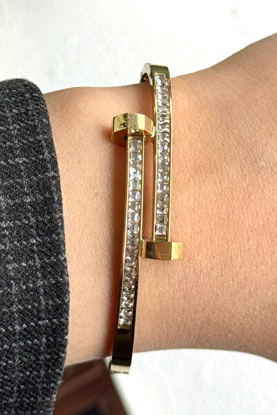 Leo'Stone Premium Seri Crt Çivi Tasarım Kadın Çelik Kelepçe Bileklik