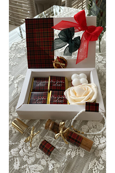 BuSeCe Yılbaşı hediye çikolata kutusu