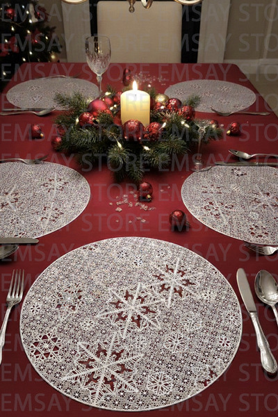 Emsay Store 2-Piece Christmas Themed Snowflake Patterned American Placemat – Laser Cut Christmas Table Mat
