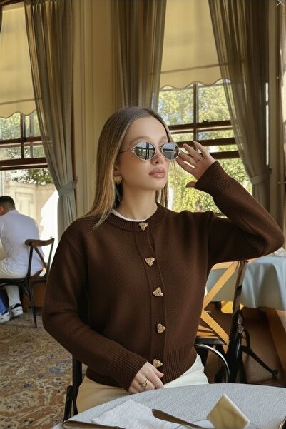 miratriko كارديجان تريكو عصري بأزرار على شكل قلب