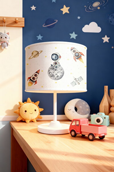 EVPANYA Astronaut on the Moon Patterned Children's Room Lampshade