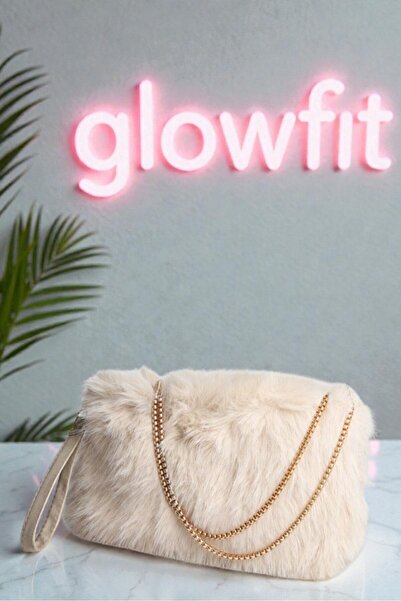 Glowfit Shine Your Shape Kadın Krem Uzun Tüylü Peluş Zincir Askılı Omuz & El Çantası – Fermuarlı Astarlı (32x20 cm)