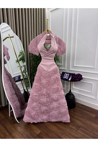 Rahibhdresses فستان سهرة استثنائي يخطف الأنظار يتميز بتصميمه الفريد من خامة ا...