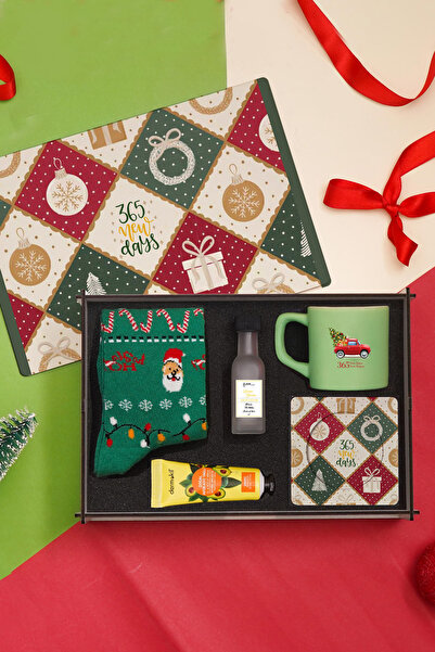 TrendHediye Yılbaşı Mini Hediye Seti – Ahşap Kutu, Fincan, Kolonya