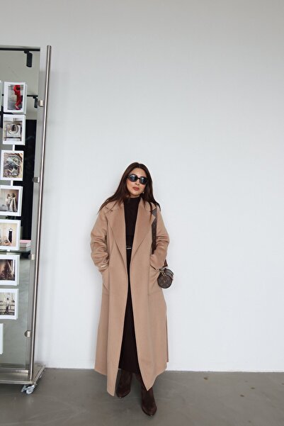 Özge Özgenç Torba Cepli 100% Wool Coat