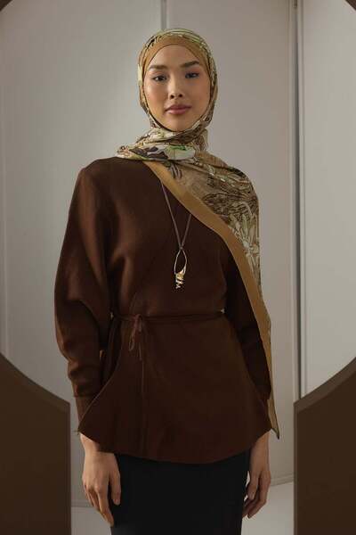 Modakaşmir Model Nari