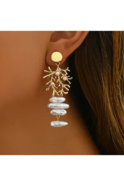 MAURA LIYUZA أقراط مرصعة بالأحجار بتصميم ندفة الثلج مع تفاصيل اللؤلؤ على طراز...