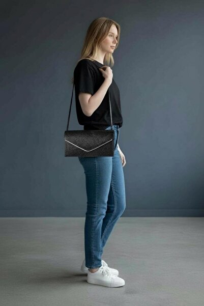 Armise gold Kadın Siyah Rengi Portföy Çanta Zincirli