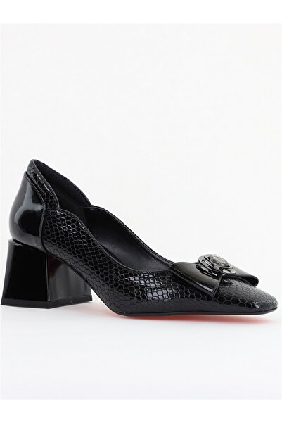 Nicoletta Women's black patent leather low-heeled shoes with bow