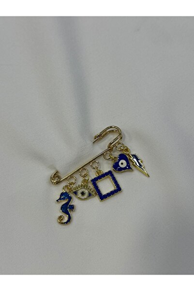 Minoaé Gold Charm Detaylı Yaka İğnesi - Şans Figürlü Broş Aksesuar