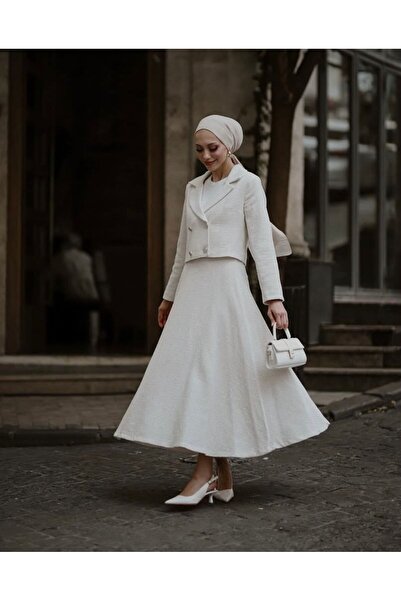 DemetCollection ASYA Tüvit Simli Düğmeli İkili Etekli Takım