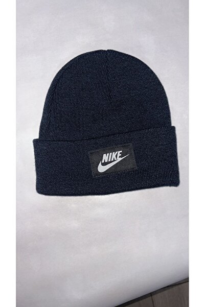 Nike Unisex cap-with embroidered logo-navy blue with black inserts