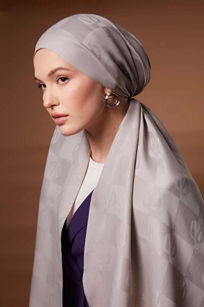 Levidor شال جاكار نايا مطبوع من كاري إل في دي - مينك