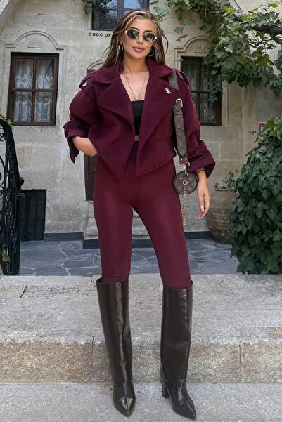 Trend Alaçatı Stili Kadın Bordo Cep Detaylı Broş Aksesuarlı Crop Kaşe Ceket A...