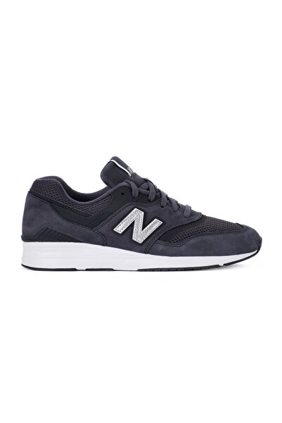New Balance 697 Sneakers