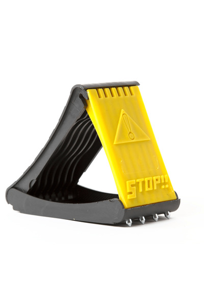 Koby E-Global Araç Teker Takozu Demir Çivili Stop Yazılı