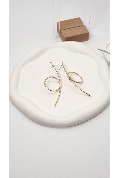 Glithe أقراط نسائية بتفاصيل من الأسلاك الفولاذية