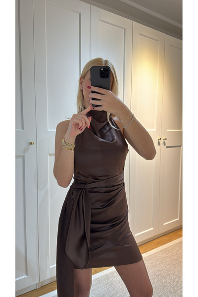 Venties BAĞLAMALI DRAPELİ SATEN ELBİSE