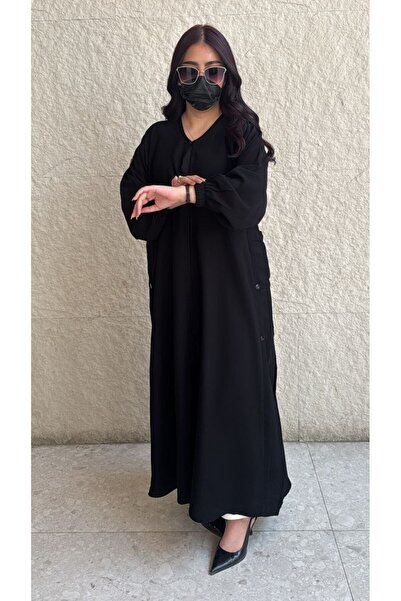 Elena عباية نجد – عباية سوداء واسعة بتصميم عصري وأكمام مزمومة قماش ناعم